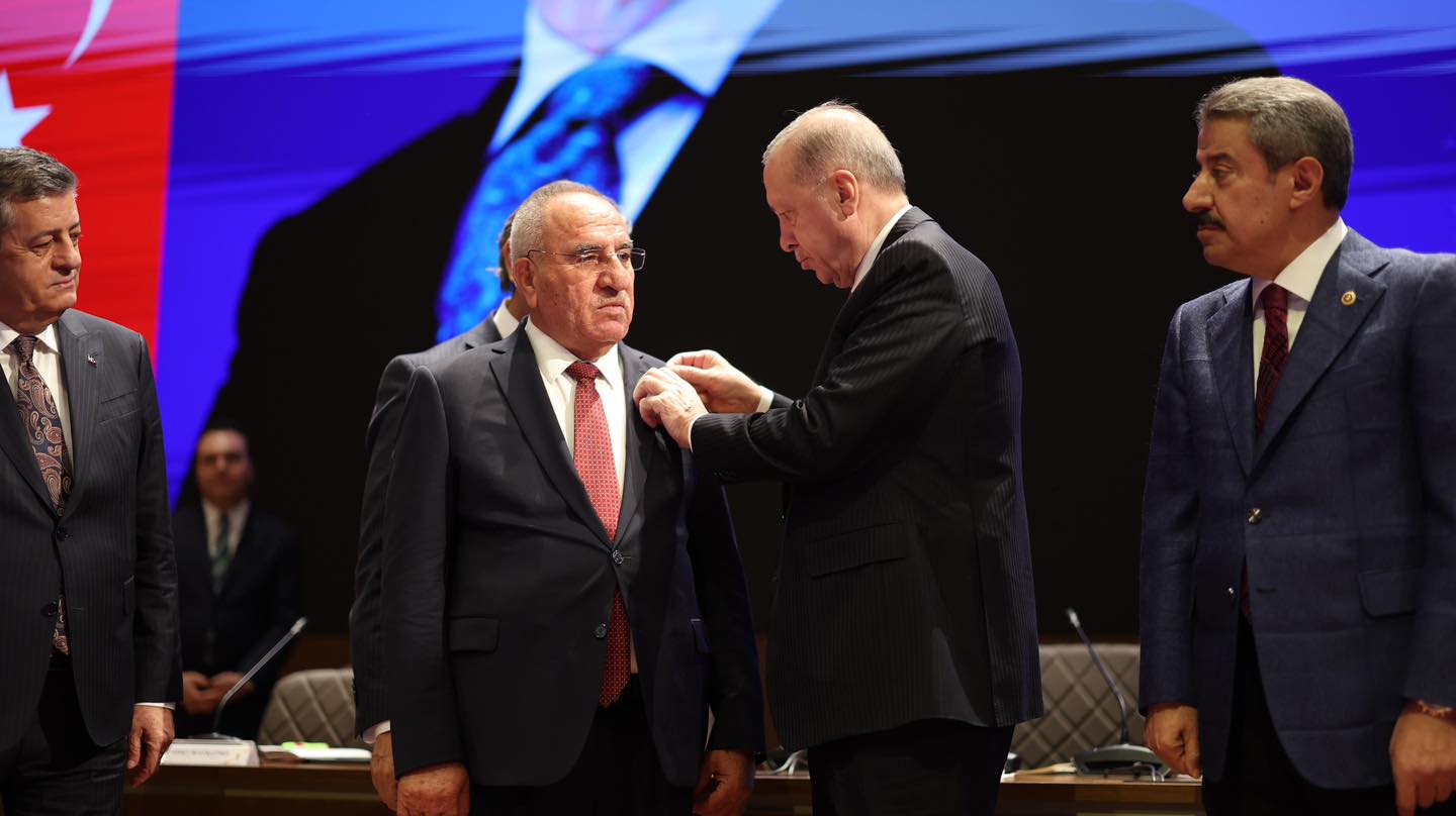 HİZMET İÇİN GELDİK. KARALAR BELEDİYE BAŞKANI HASAN TURGUT